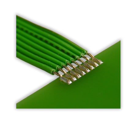 Soldering of single stranded wires on a PCB. 

Use of a profiled soldering bar for the optimal positioning of the stranded wires to the soldering pads and for an improved heat input compared to a flat soldering bar.

The profiling of the soldering bar is product-specific and, therefore, can be adapted to the respective wire cross section. 

There is an open choice of the number of profilings.

Profilings can be of different shapes and sizes. Thus conductors with different cross sections can be soldered in just one process step.