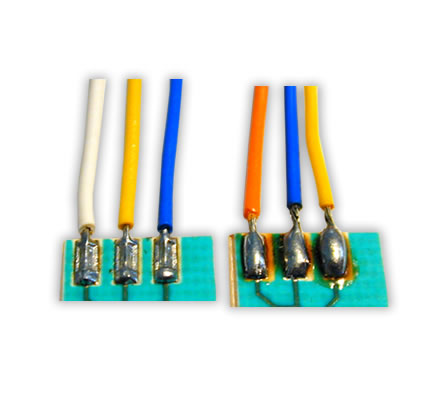 Soldering of single stranded wires on a PCB. 

Use of a profiled soldering bar for the optimal positioning of the stranded wires to the soldering pads and for an improved heat input compared to a flat soldering bar.

The profiling of the soldering bar is product-specific and, therefore, can be adapted to the respective wire cross section. There is an open choice of the number of profilings.

Profilings can be of different shapes and sizes. Thus conductors with different cross sections can be soldered in just one process step.